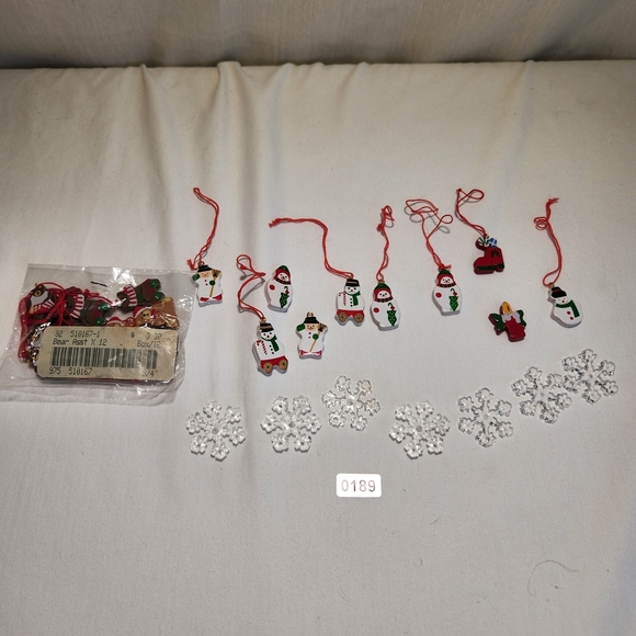 Vintage Minature Hand Painted Wooden Holiday Ornaments Set 29 Pcs Abot 1" - Picture 2 of 7